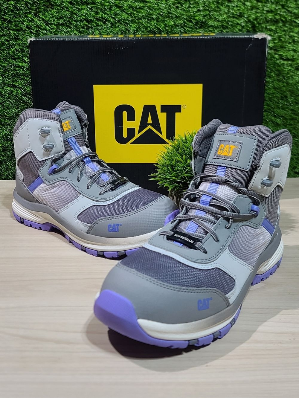 Caterpillar Women's Quake Mid Composite Toe Boots / Wild Dove US 8.5 NEW